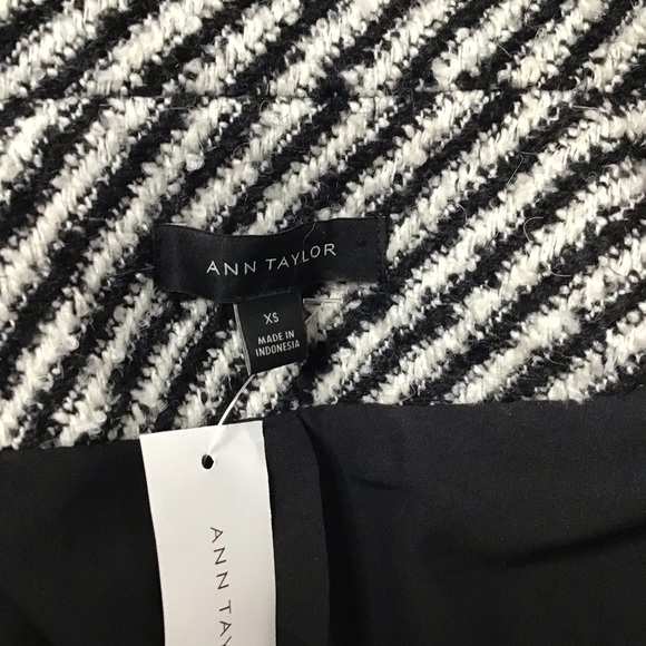 Ann Taylor Tweed Jacket with Fur Cuffs NEW - Picture 9 of 11